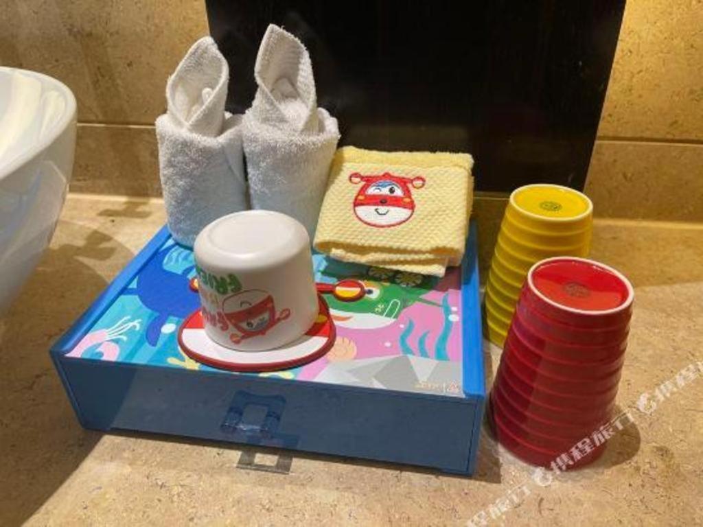 Eadry Royal Garden Hotel Haikou Haikou  Buitenkant foto