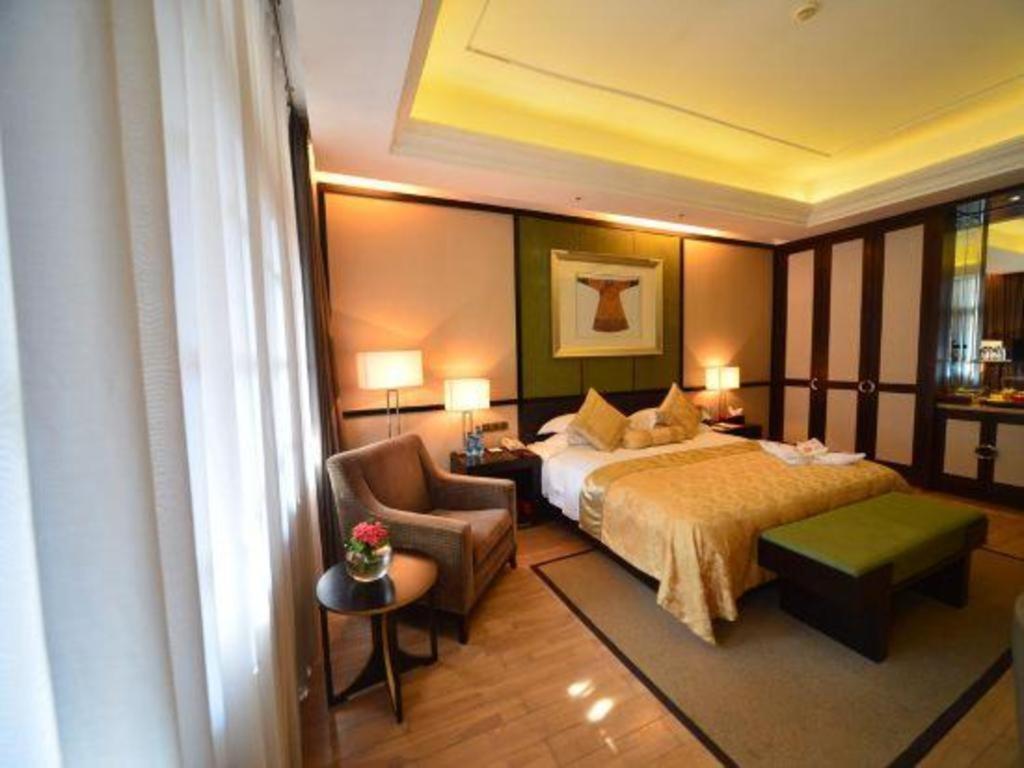 Eadry Royal Garden Hotel Haikou Haikou  Buitenkant foto